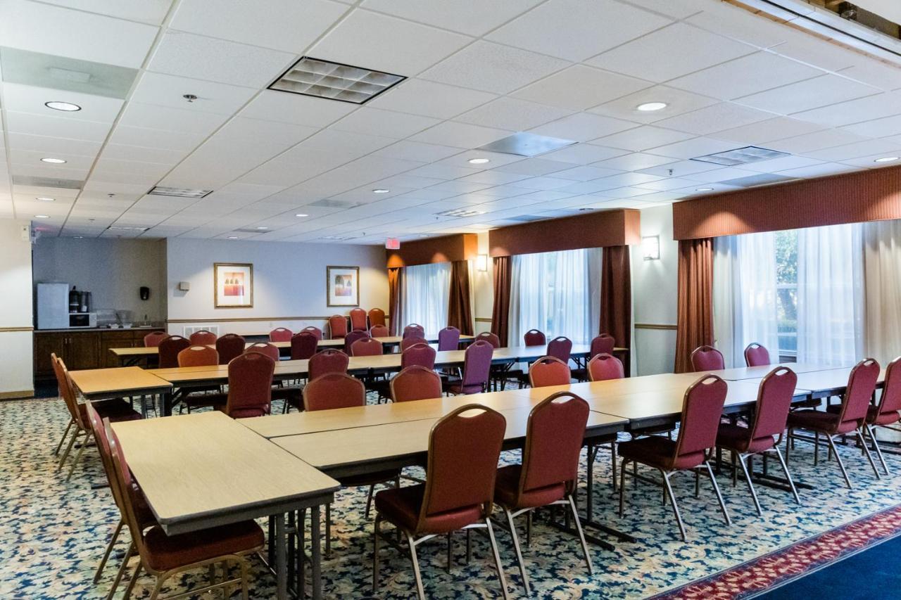Country Inn & Suites By Radisson, Helen, Ga מראה חיצוני תמונה
