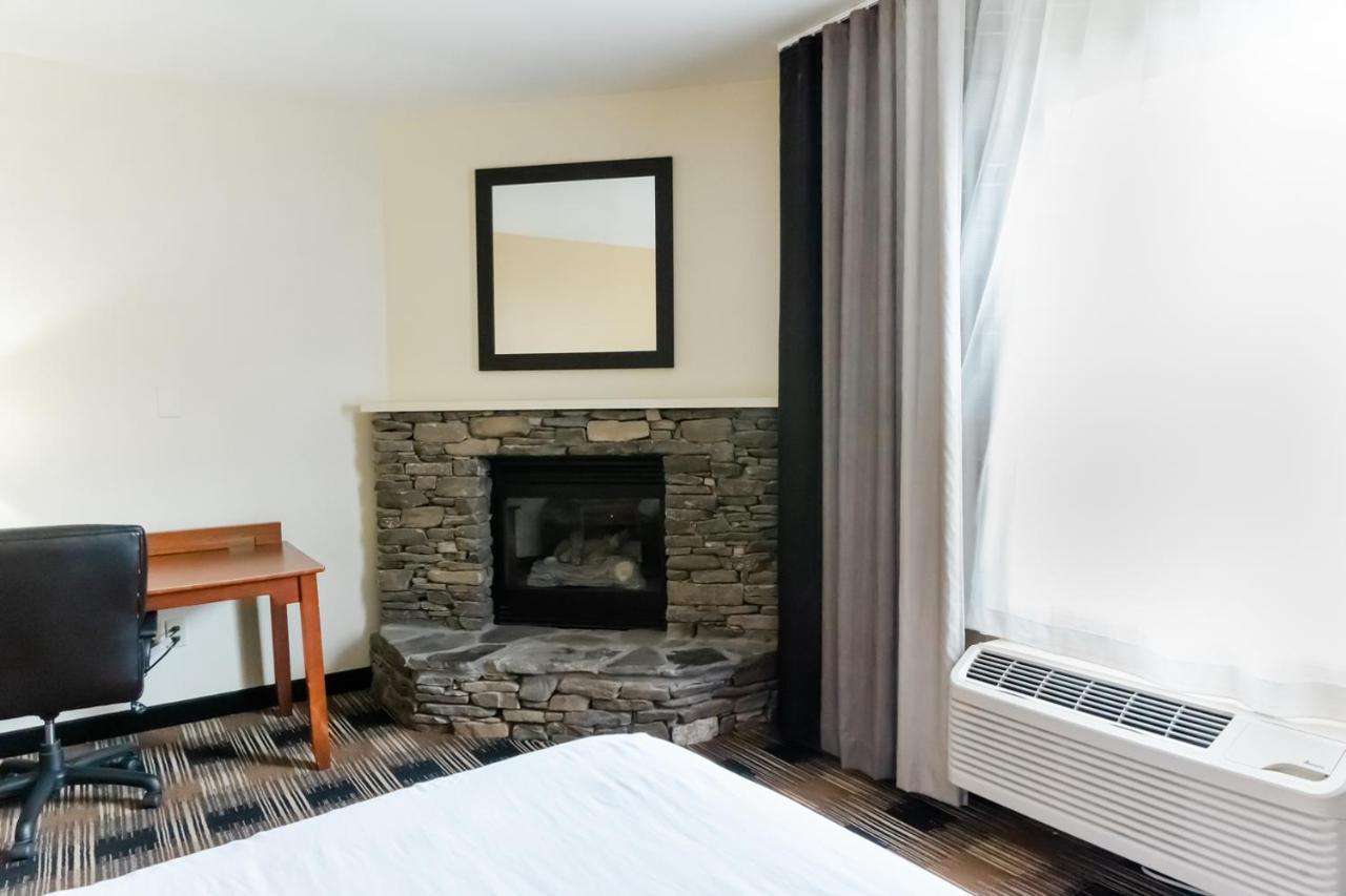 Country Inn & Suites By Radisson, Helen, Ga מראה חיצוני תמונה
